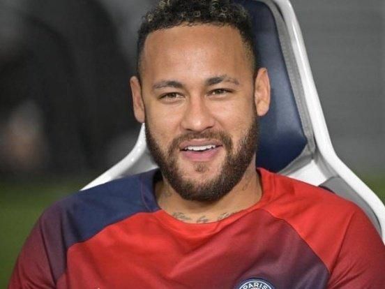 穆雷28+5约基奇26+14+8掘金终结勇士5连胜　NBA圣诞大战，勇士客场对阵掘金。